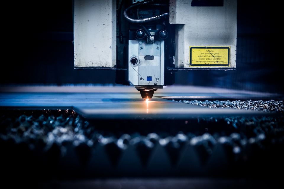 Laser cutting-Kentucky Contract Manufacturing Technicians